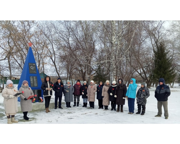 Торжественный митинг «Честь и слава на все времена», посвященный Дню Героев Отечества и закрытию Года защитника Отечества и Года героев Тюменской области