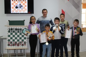 Победители онлайн-турнира по шахматам Увеличить