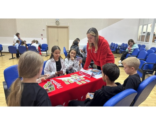 Ученики школы приняли участие в чемпионате по настольным играм в молодёжном центре.