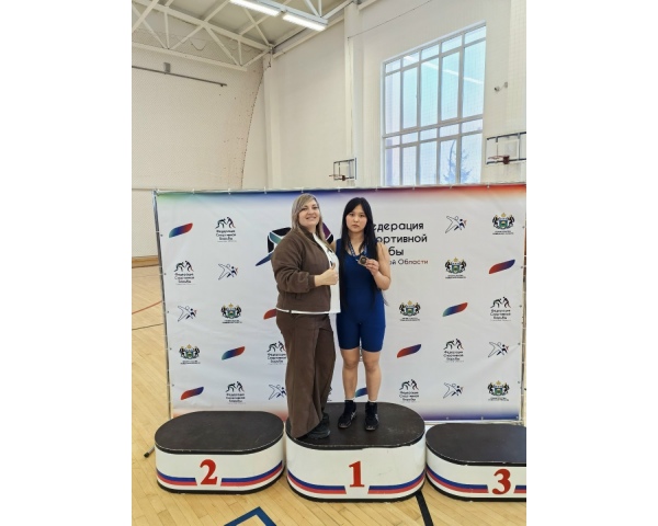 Ученица нашей школы, Мадина Жампиисова, завоевала золотую медаль на Спартакиаде по вольной борьбе!