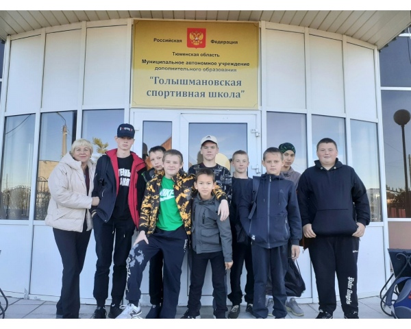 Команда Ражевской школы приняла участие в финальной игре по футболу