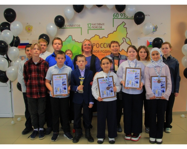 Команда Земляновской СОШ заняла почетное призовое 3 место в XIII шахматно-шашечном турнире на приз Главы Голышмановского городского округа